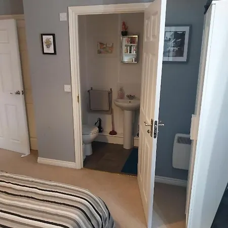 The Modern Escape Apartman *