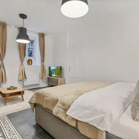 The Modern Escape براتسيلافا